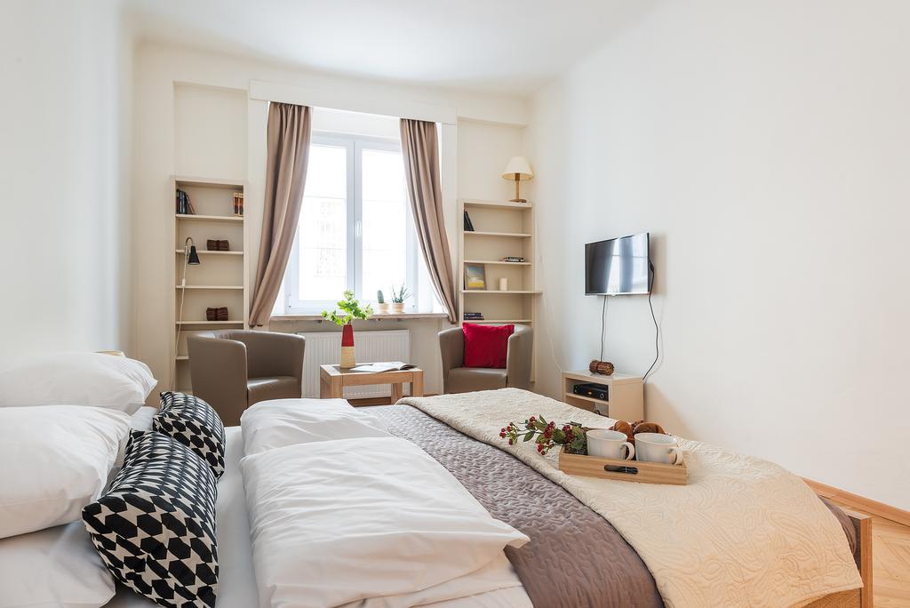 P&O Apartments Old Town Варшава Экстерьер фото